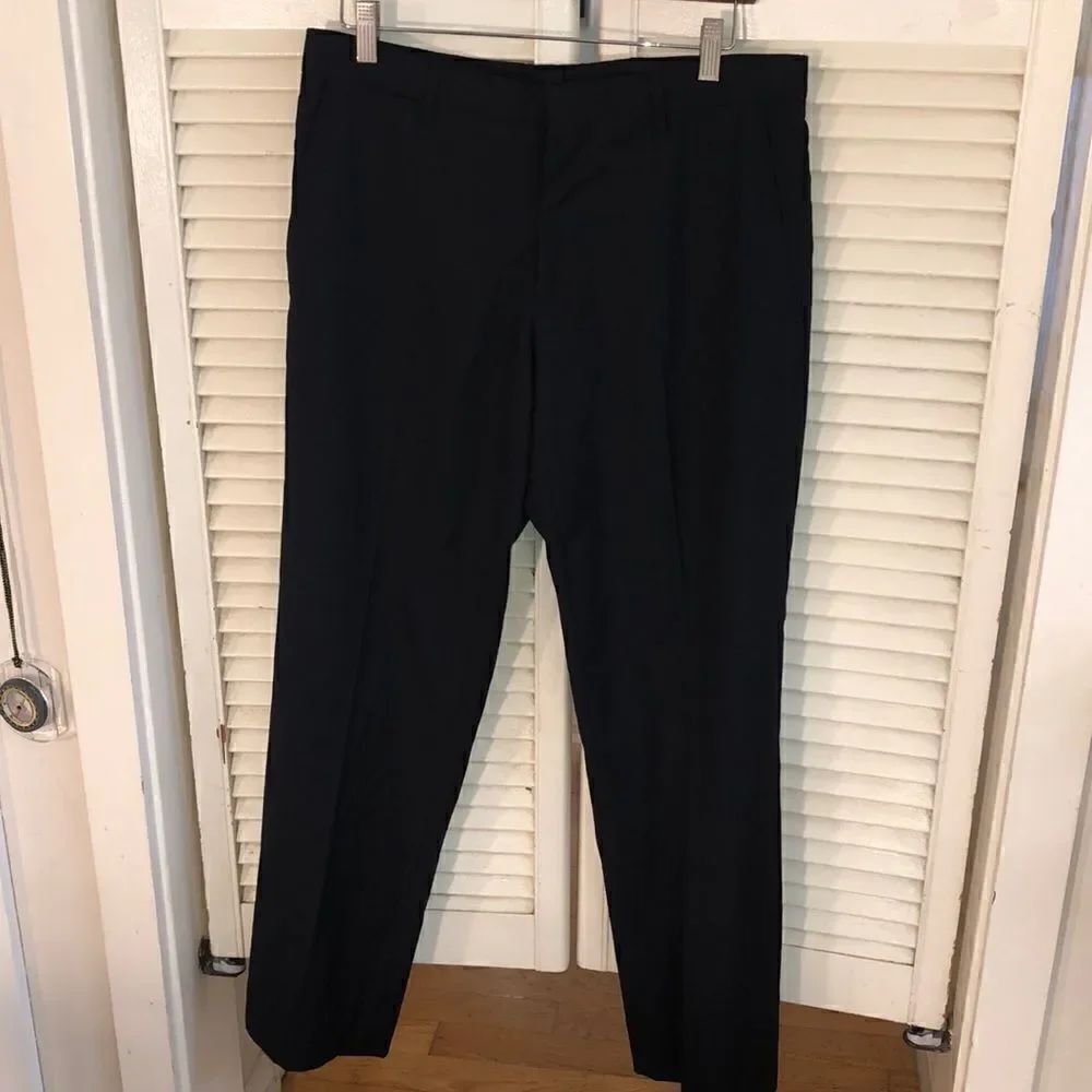 Burberry 💯 Wool All Season 5 Pockets Modern Fit Trousers. Day to night! Classic